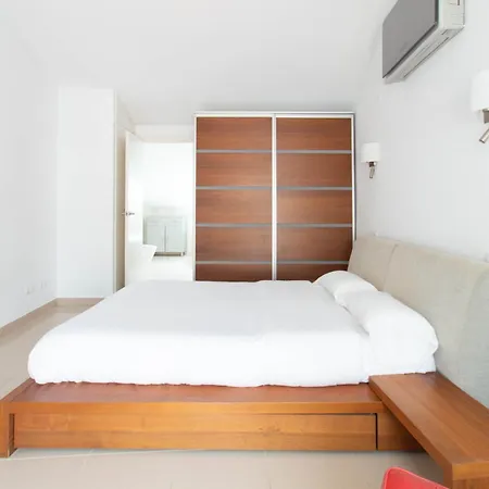 דירה Sand Bay Beach Duplex