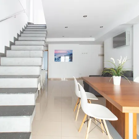 דירה Sand Bay Beach Duplex